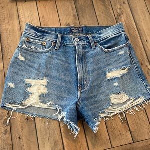 Abercrombie Annie high rise short.